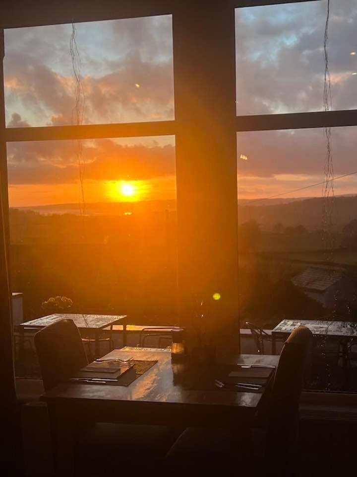 Uplands Inn Картмел Экстерьер фото